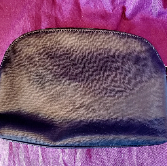Cosmetic bag - Picture 3 of 4